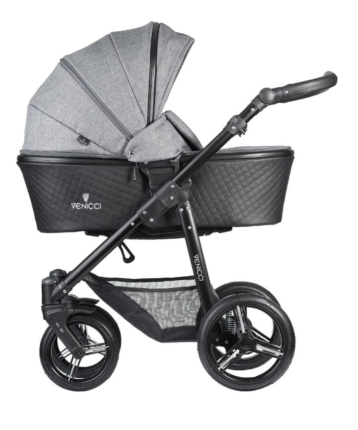 venicci pram with fur