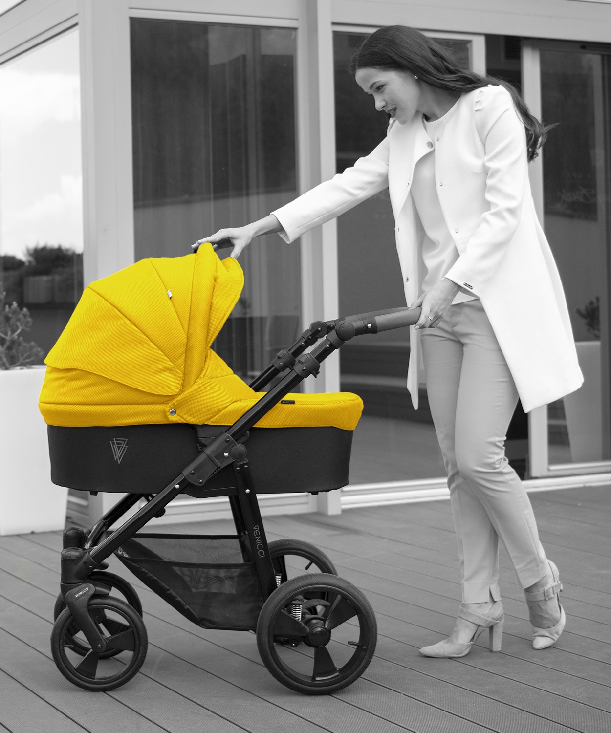 venicci yellow pram