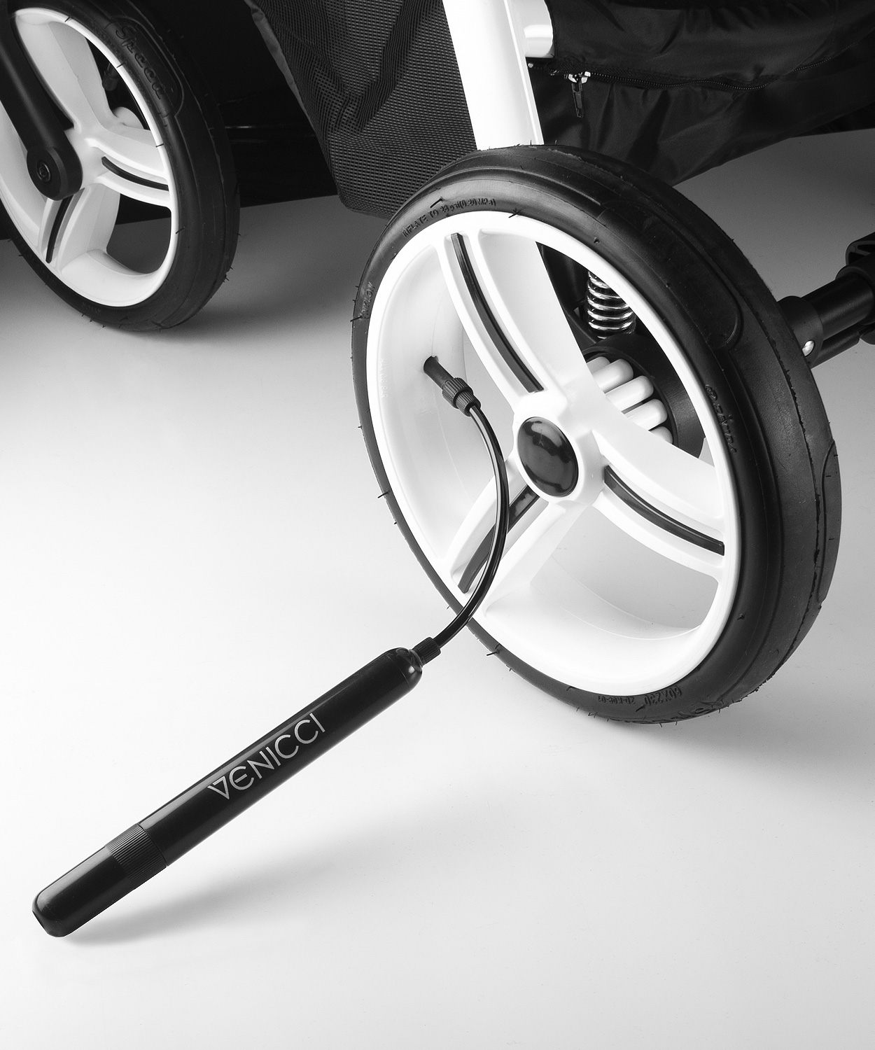 venicci pram wheel