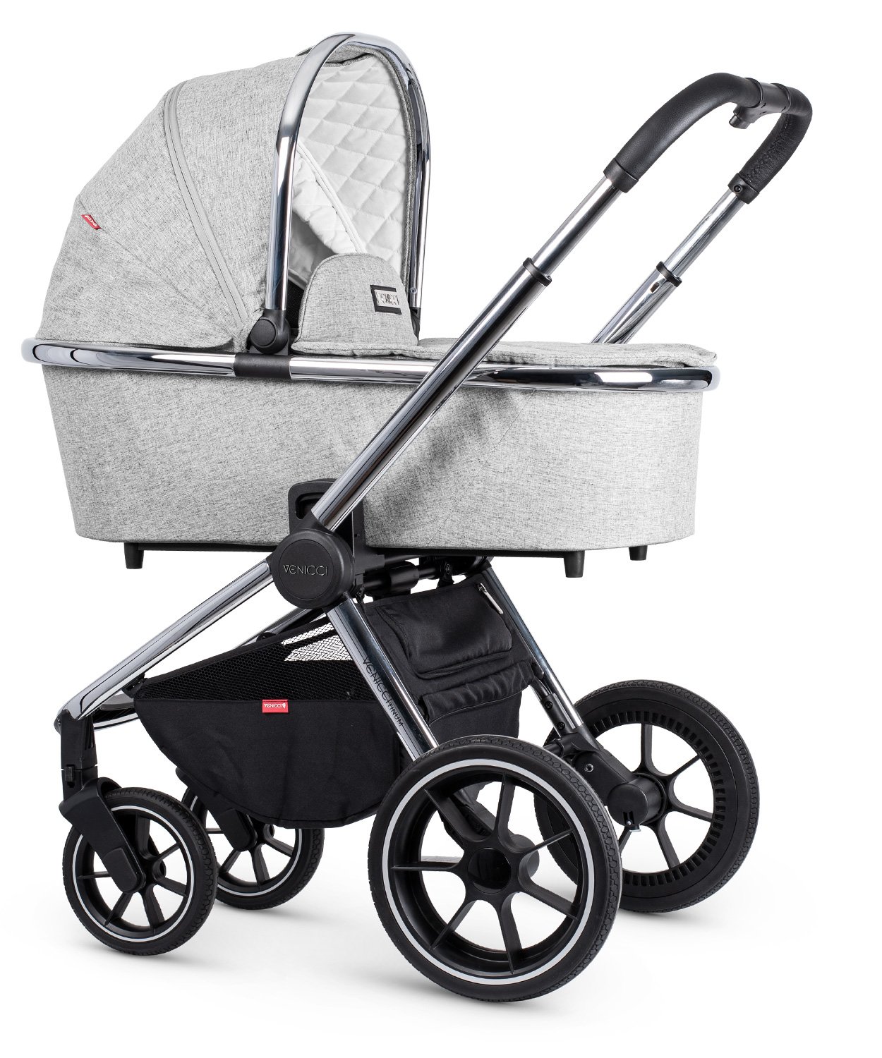 white and grey venicci pram