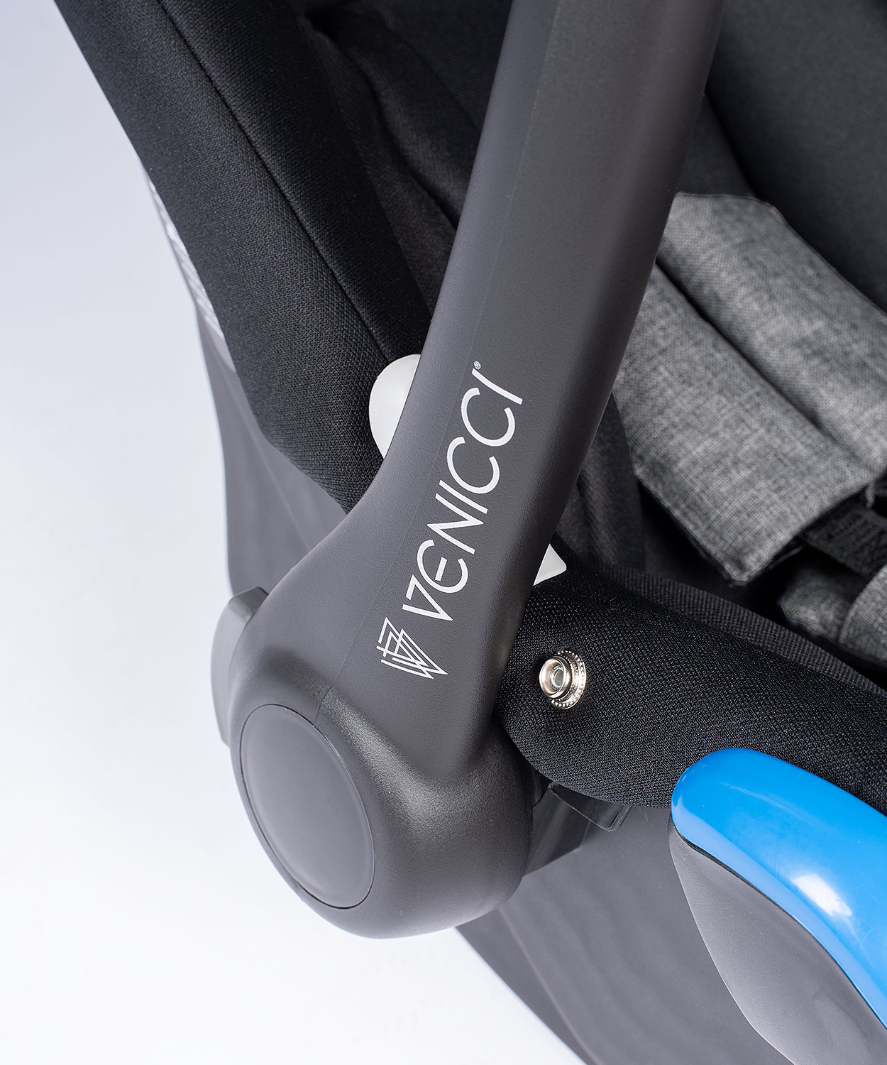 Venicci denim grey car seat Clearance