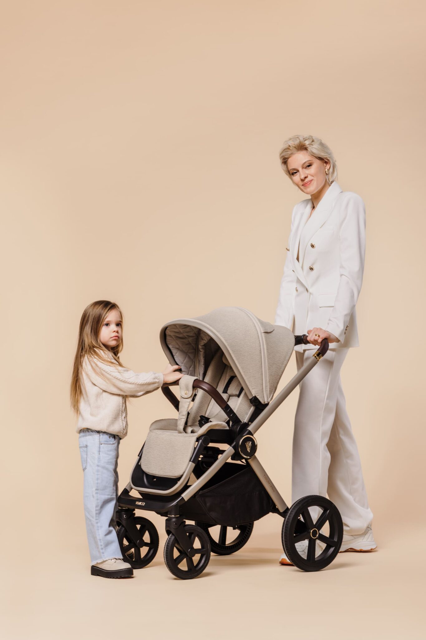 When Can a Baby Sit in a FrontFacing Stroller A Guide for Parents VENICCI