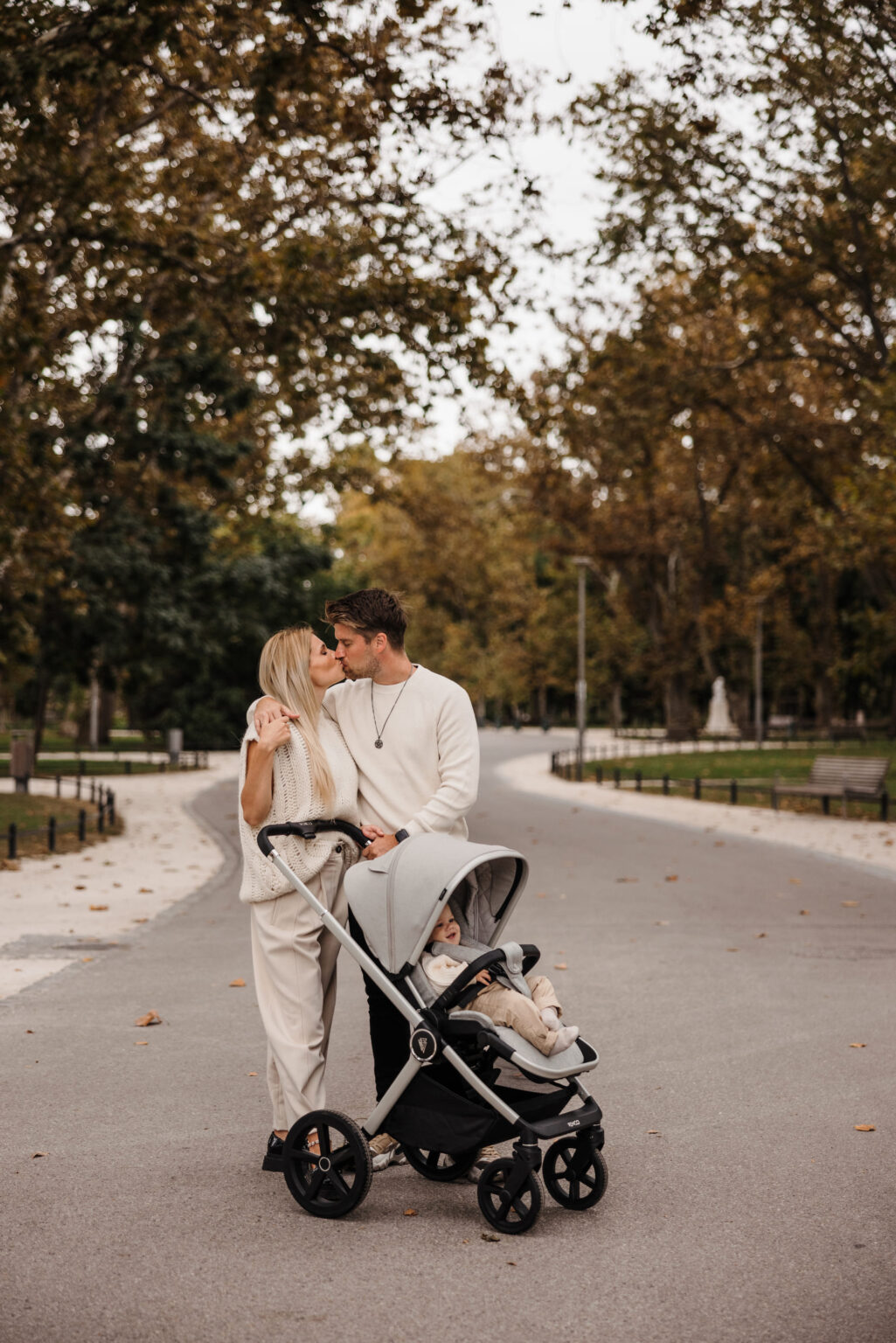 When Can a Baby Sit in a Pushchair? VENICCI