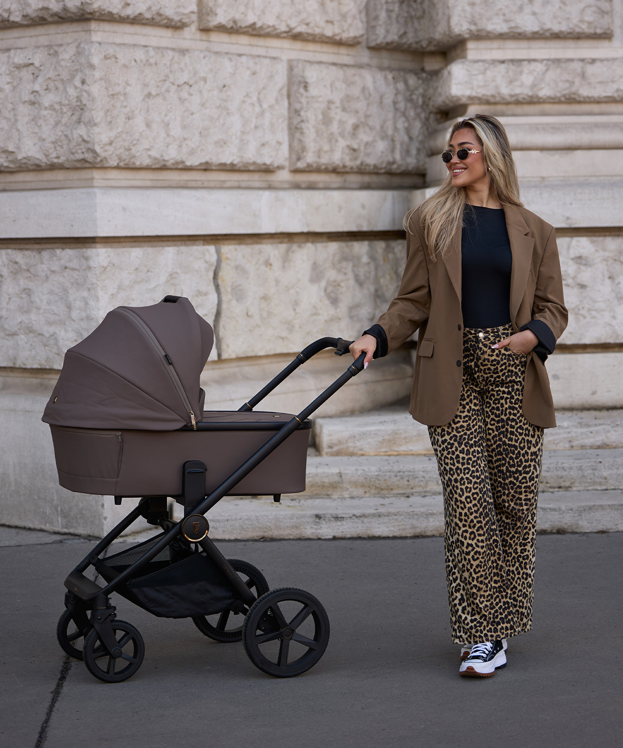 Venicci-Upline-2-Brownie-Session-1